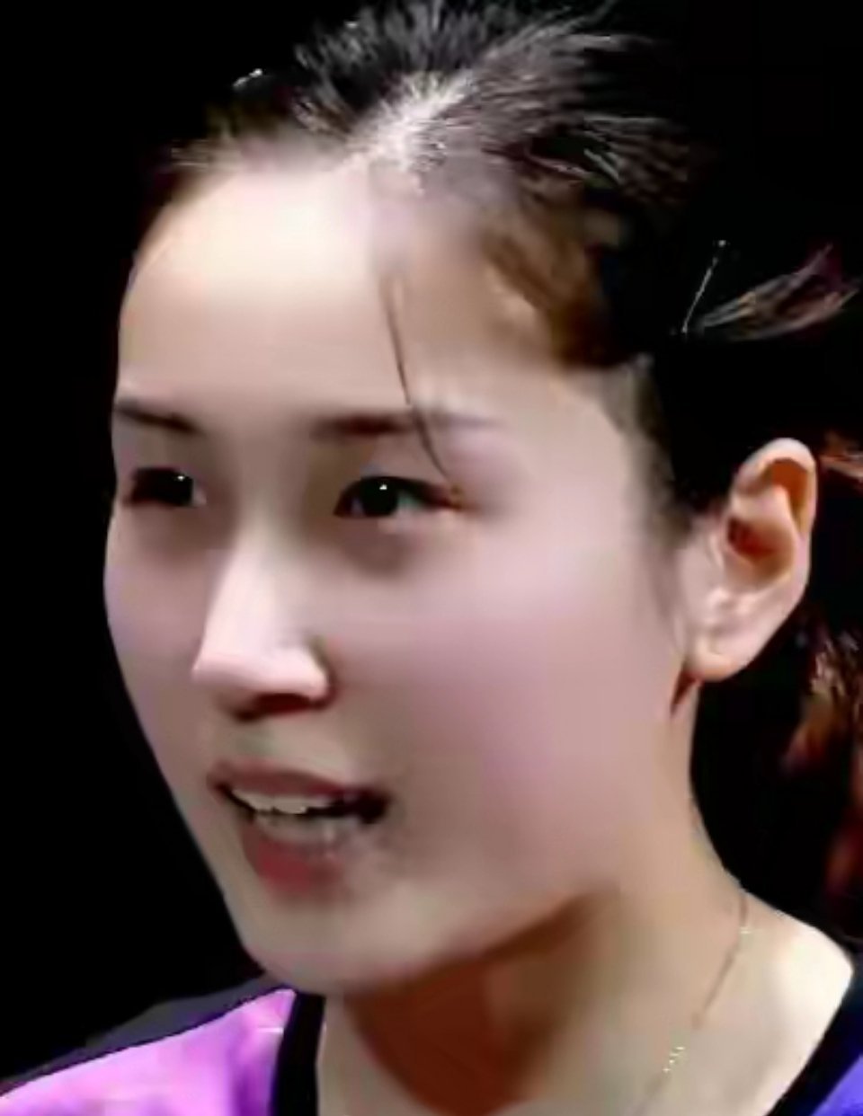 钱天一现役国手乒乓女球员钱天一，是当之无愧的现任女乒乓国手第一大美女，修长匀衬的