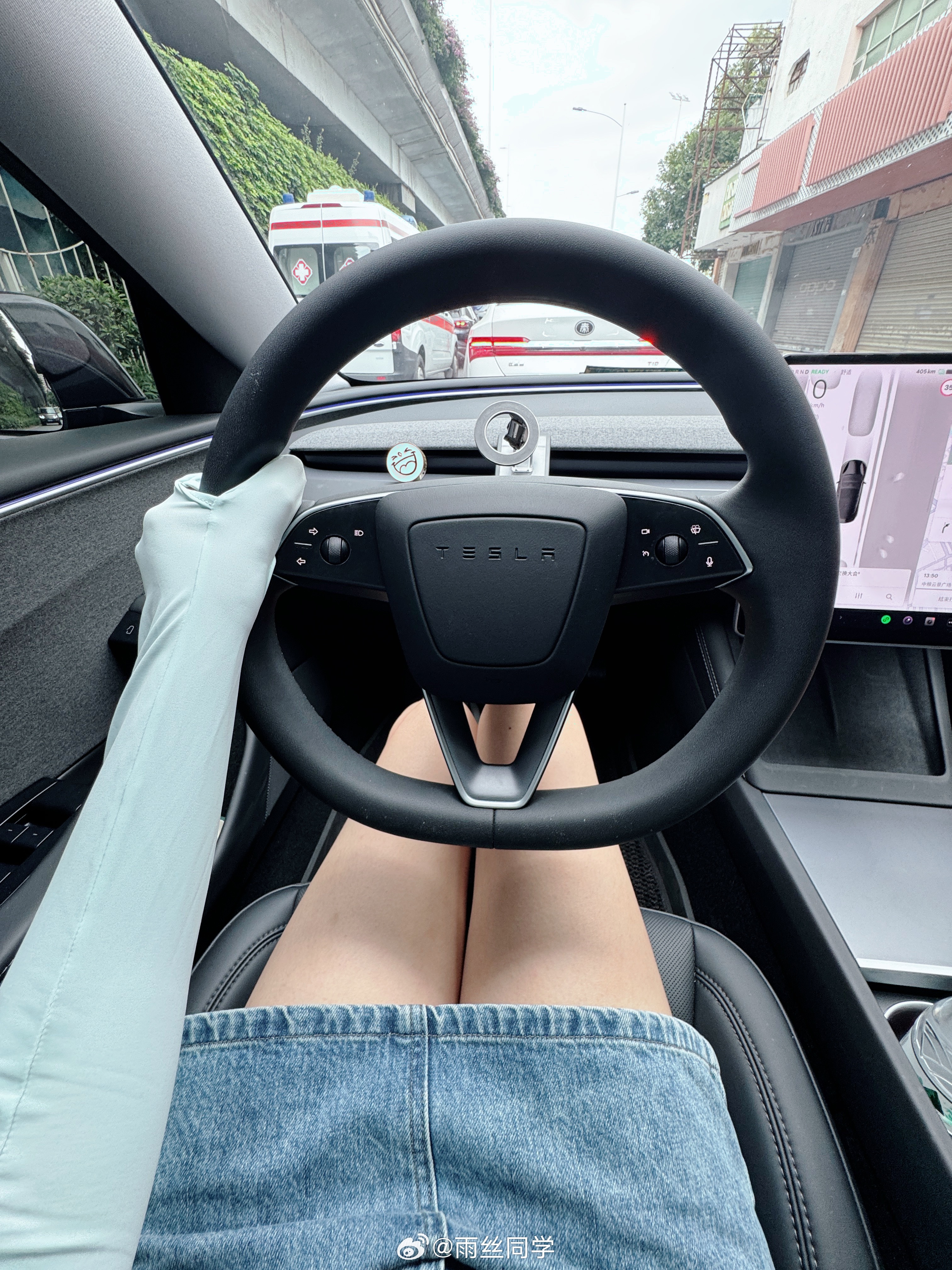 谁说带手套的都是司机，也可能是怕晒的精致猪猪女孩雨丝的日常