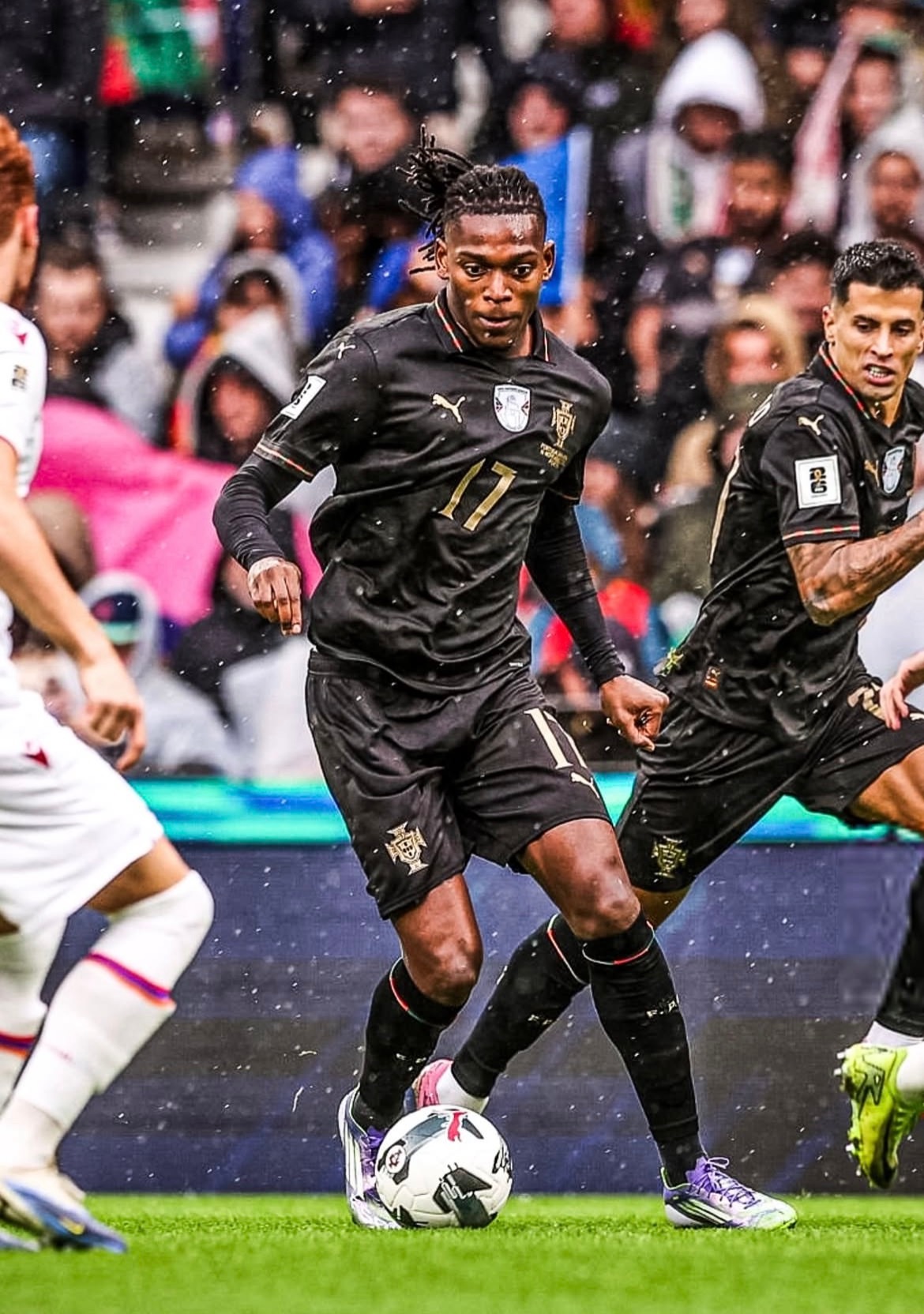 【直通美加墨✅】  葡萄牙主场9：1大胜亚美尼亚队，成功晋级美加墨。🔴⚫️ 拉