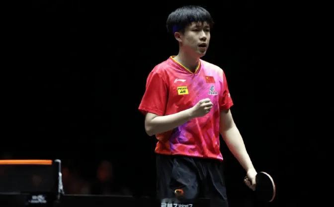 成功复仇！WTT年总：王楚钦3-1战胜莫雷高德，晋级半决赛在刚刚结束的WTT年终