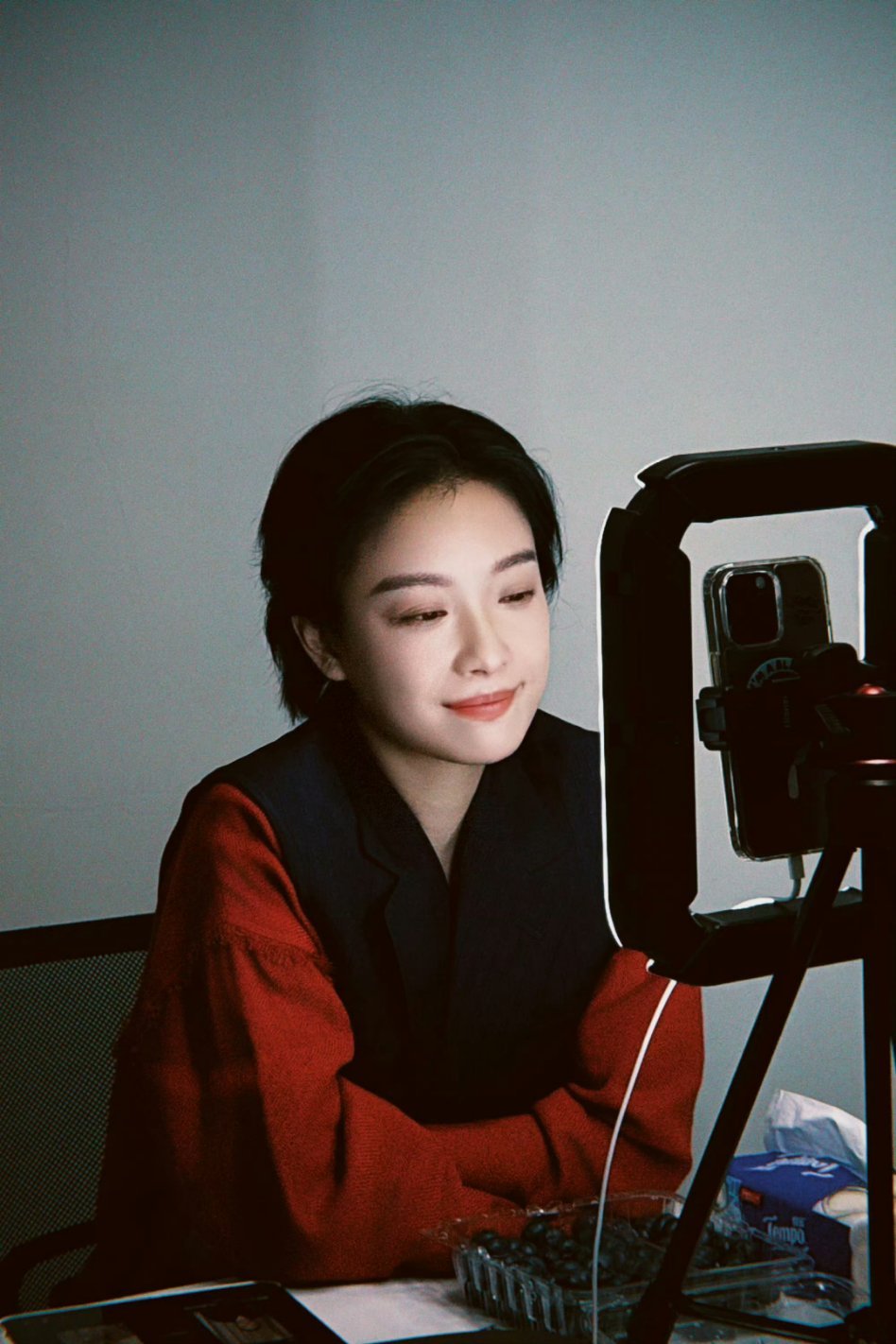 隐身的名字回应网友求看日记本 《隐身的名字》太会宠粉了！网友在线求看任小名日记本