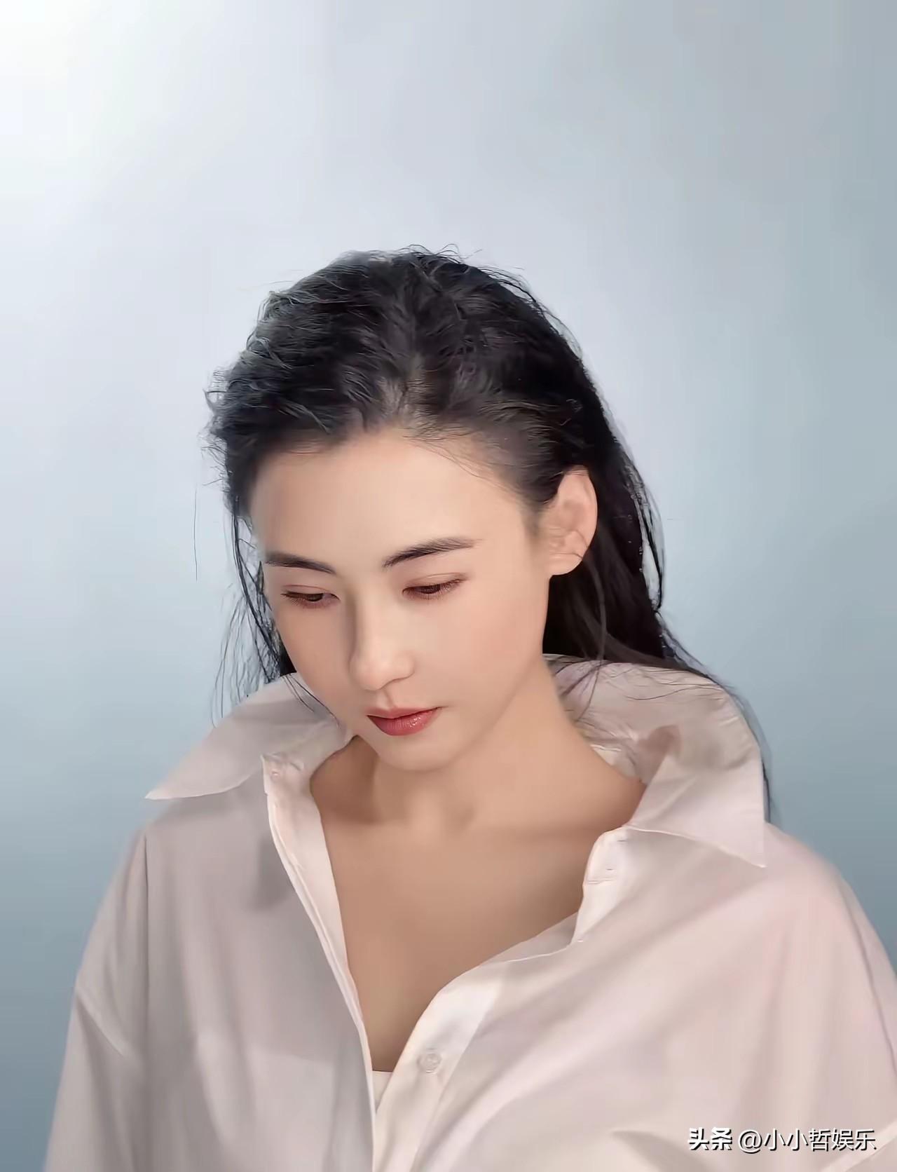 谁赢了？压根没人真赢！
 
谢霆锋夹中间，前有王菲不婚，后有张柏芝独立，两边都好