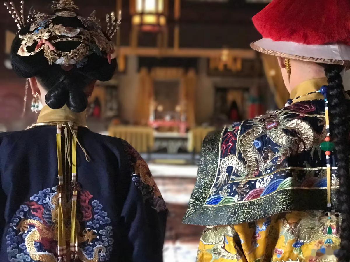 好的吧这下真的是白月光 