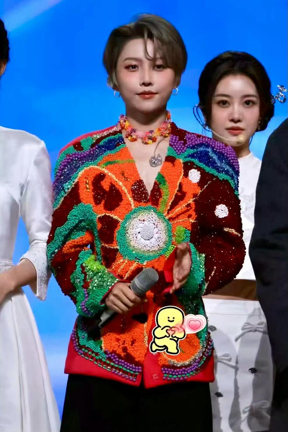 刘雨昕湾区升明月好美啊🦜 ​​​