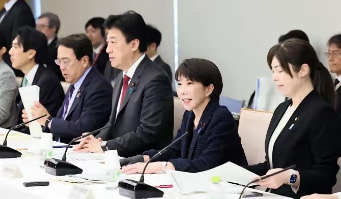 想谈，日本终于主动喊话中国了。
最近中日关系持续紧张，不少地方都在缩减对日交流，