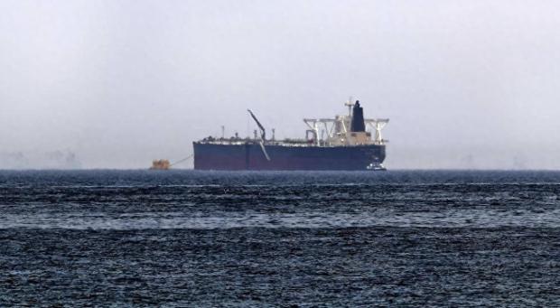 特朗普号称对伊朗港口和沿海船只实施海上封锁，声称要拦截所有进出船只，伊朗快艇敢靠