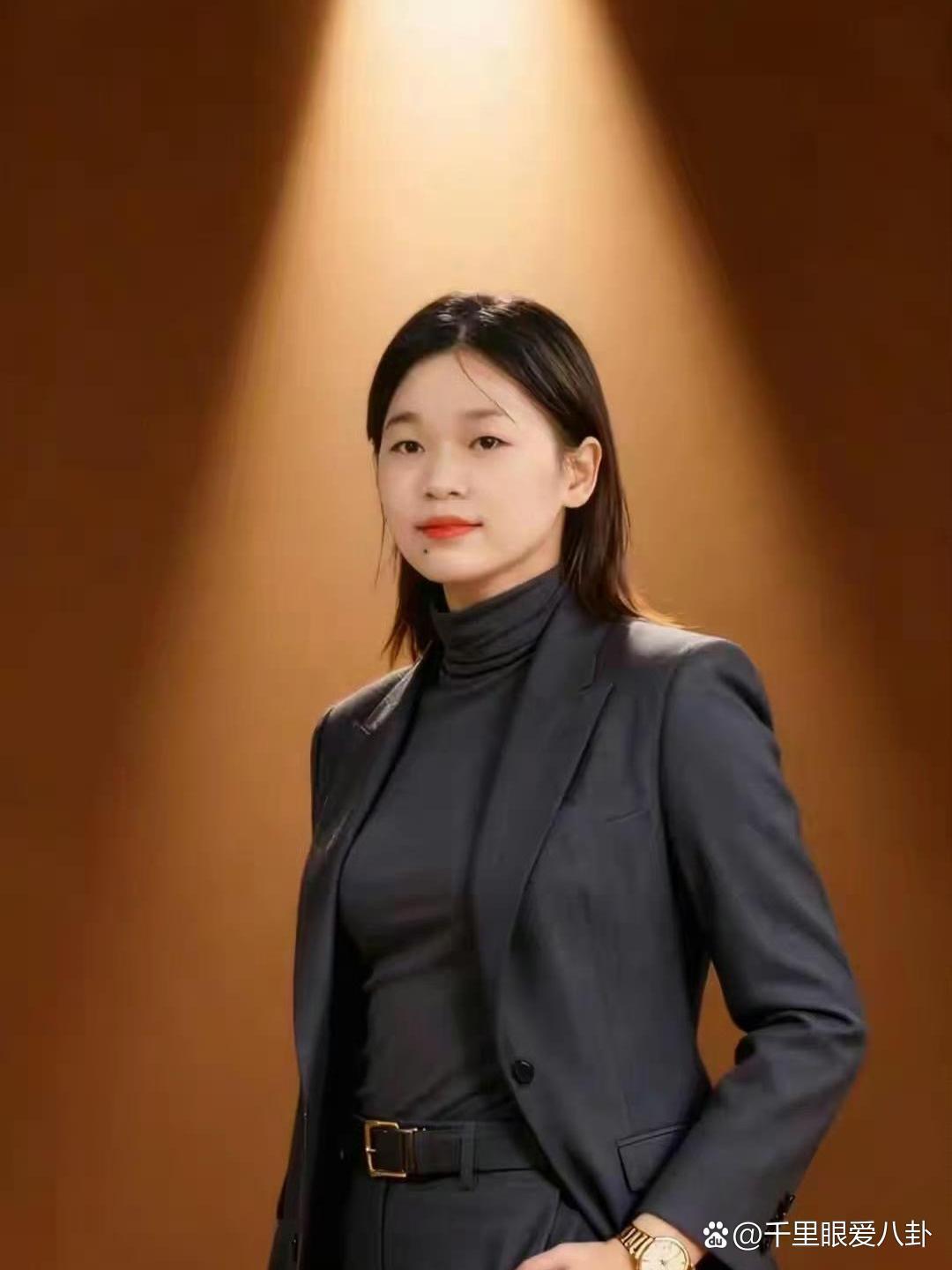 天呐！全红婵成年后一打扮，我都惊了！好看又帅气，这不就是成功女性的典范嘛！ 