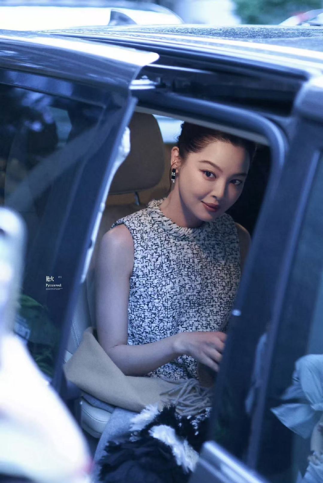 辛芷蕾CHANEL内娱首穿辛芷蕾香奈儿内娱首穿 辛芷蕾CHANEL内娱首穿 