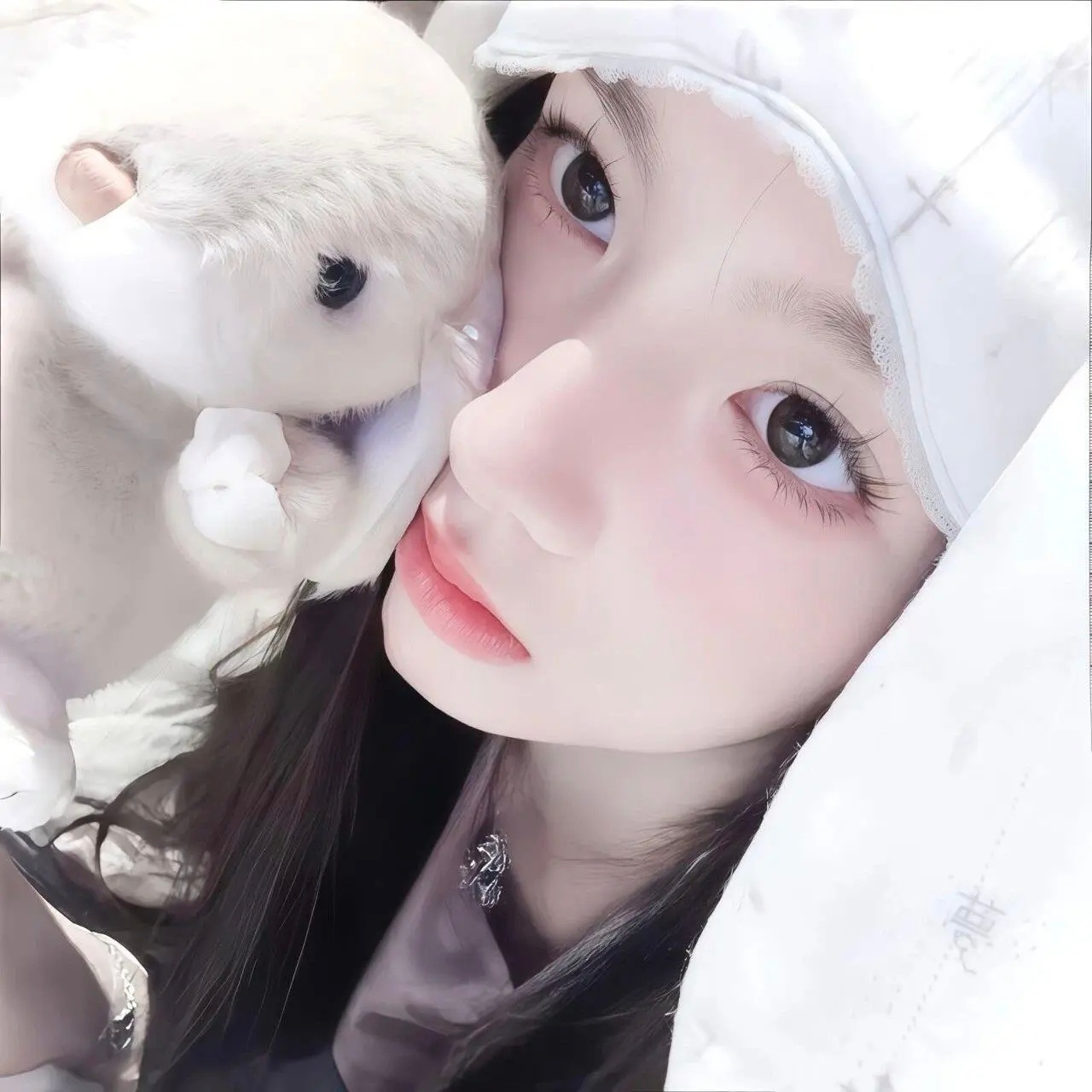 𝙒𝙚𝘾𝙝𝙖𝙩︳甜妹女头 