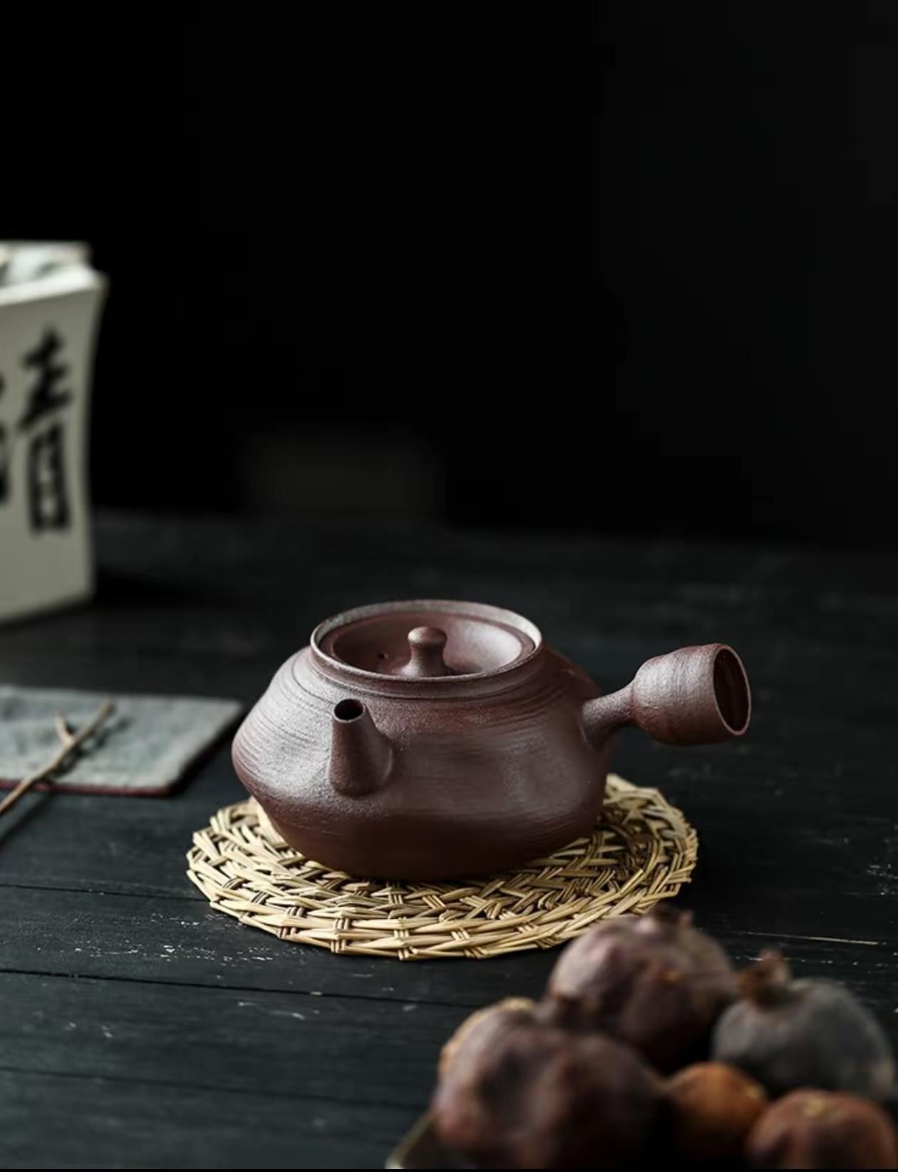 醍醐灌顶的一句话:

“所有的文化都是为了让你变得愚蠢和贫穷。真正有价值的能赚钱