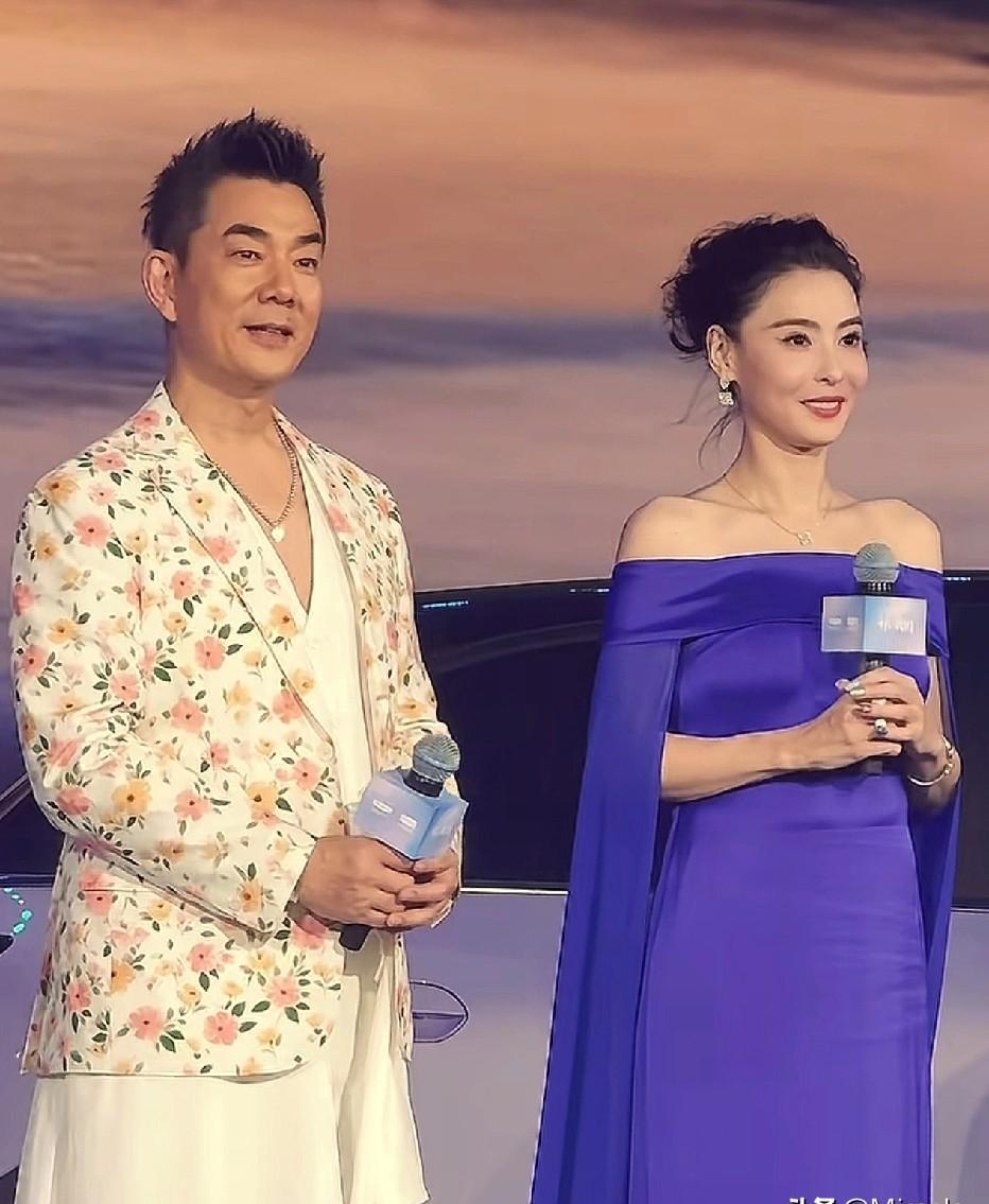 99年《星语星愿》一上映，任贤齐和张柏芝就成了青春的代名词。
十八岁的张柏芝，眼