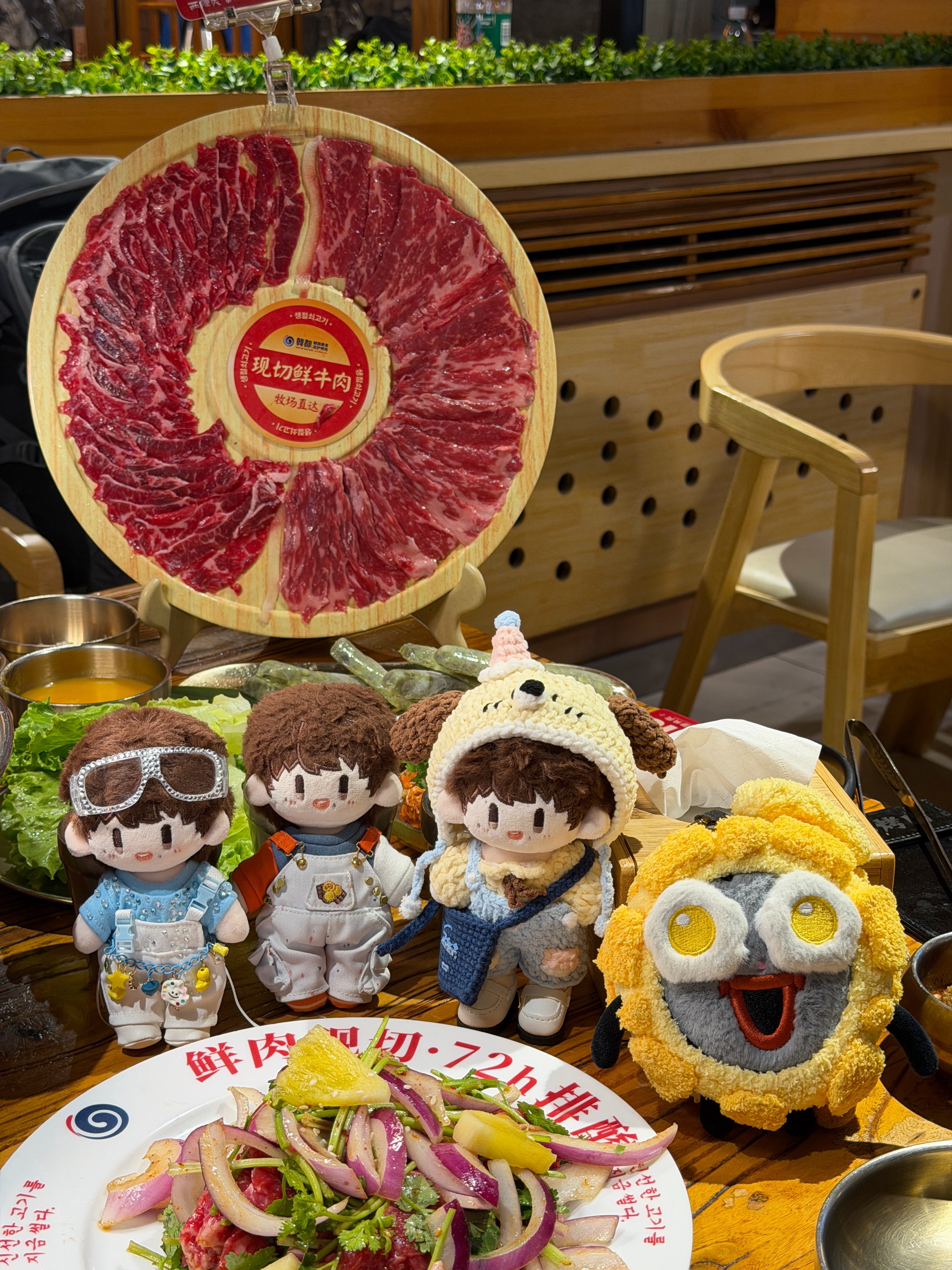 跟米姐吃飯但沒有人帶嫑了….？！？？？