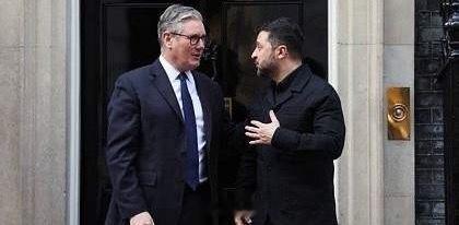 就在今天，据外媒消息来源报道称，泽连斯基本人向英国首相斯塔默提议用阿布出售切尔西