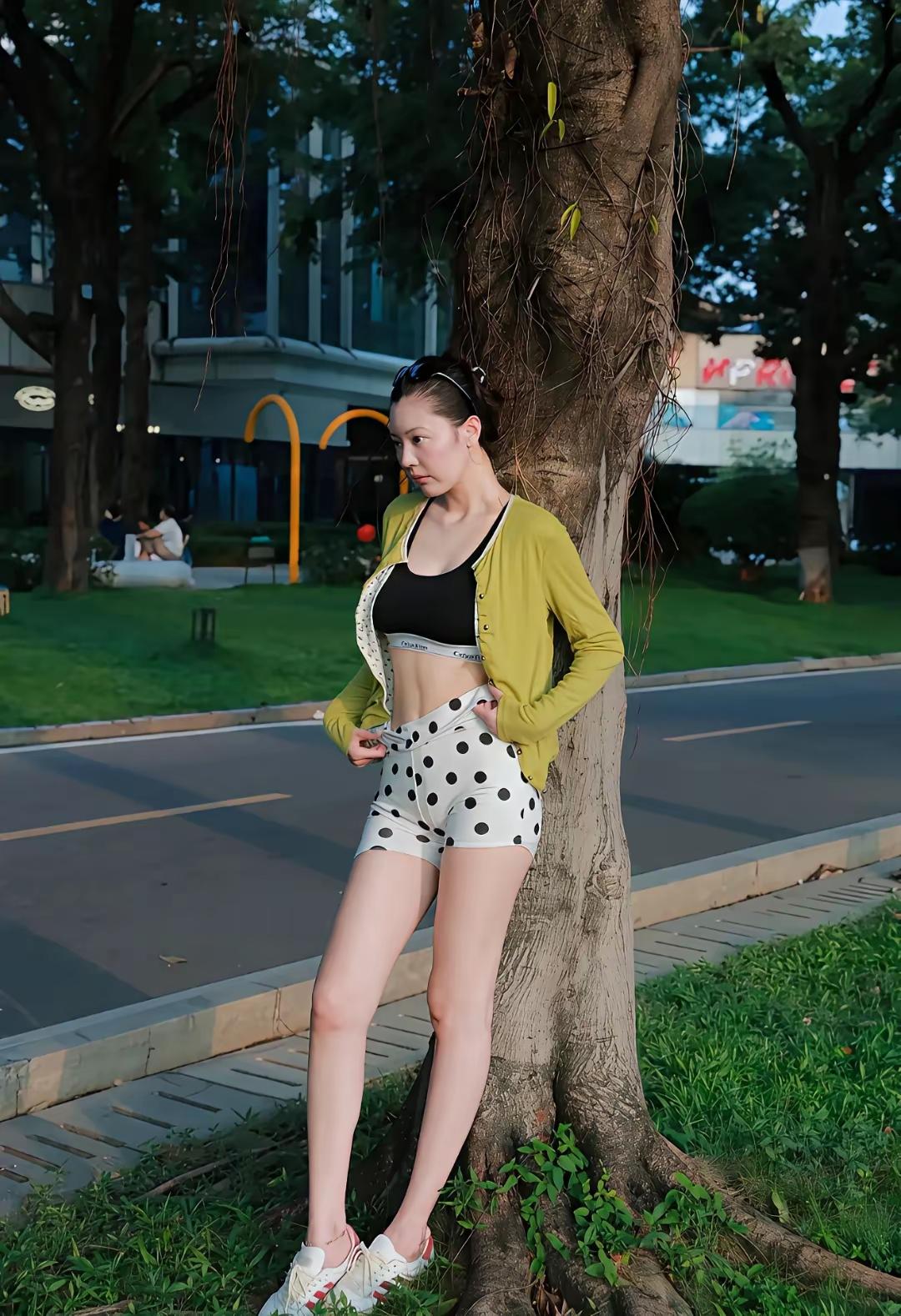 无论是大明星还是普通老百姓，无论是性感丰满的还是苗条，重要的是气质，给人一种生理