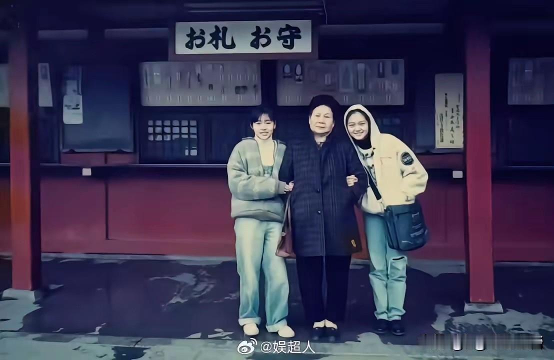 小s，又被网友猜中了。

大s去世一年多，汪小菲已经生了三胎，6月6日给儿子汪宝