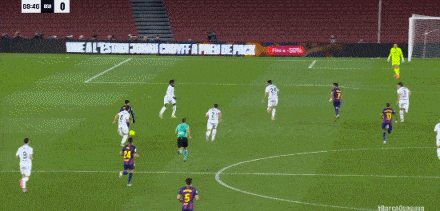 巴萨2-0完胜奥萨苏纳，7连胜+7分领跑，队长拉菲尼亚梅开二度定胜局

北京时间