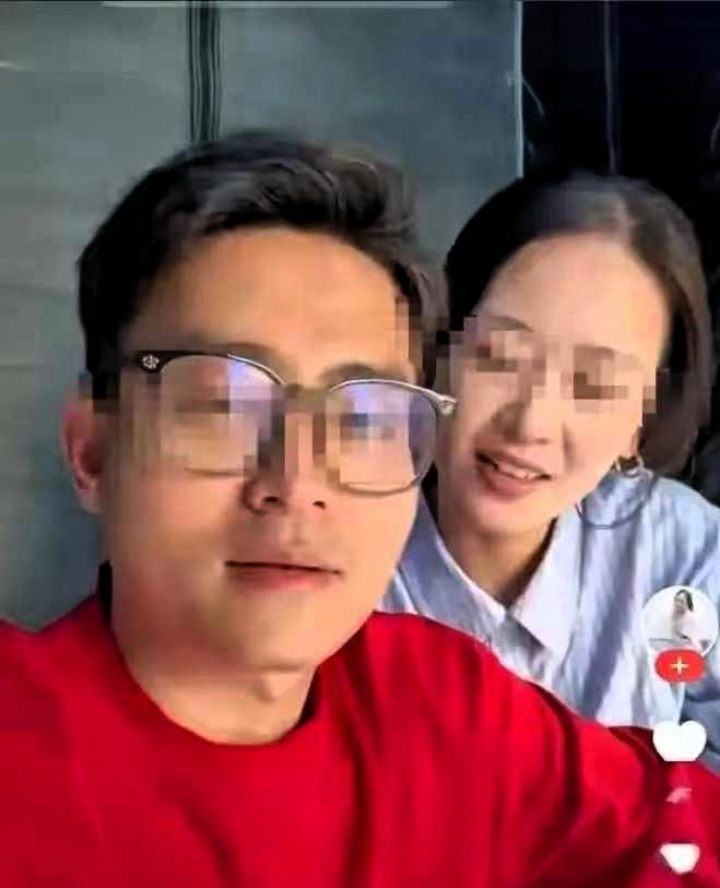 无锡有个离婚帖子火了。不是因为打架砸东西，也不是因为出轨欠债，丈夫月入两万，每月