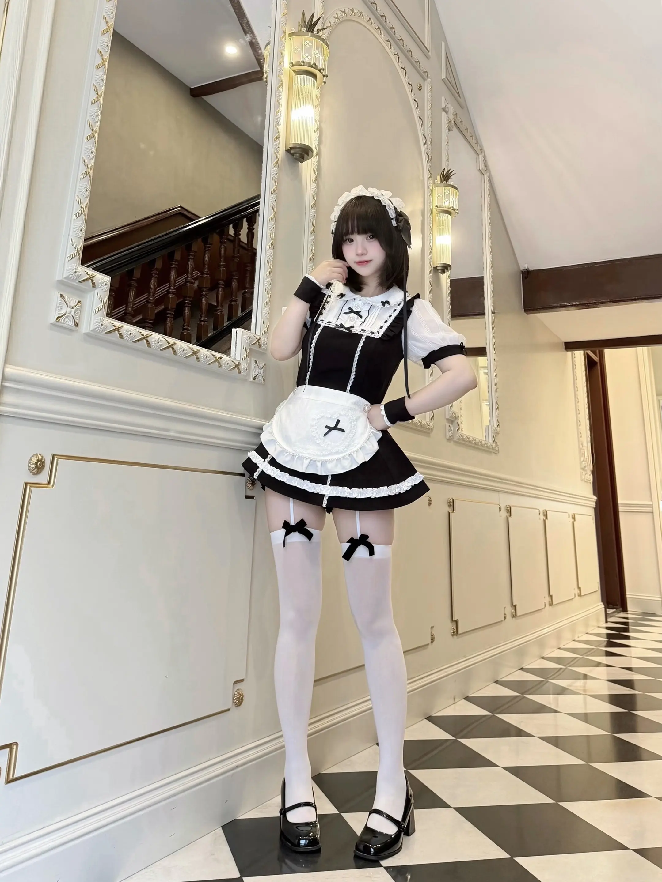 绝对服从。