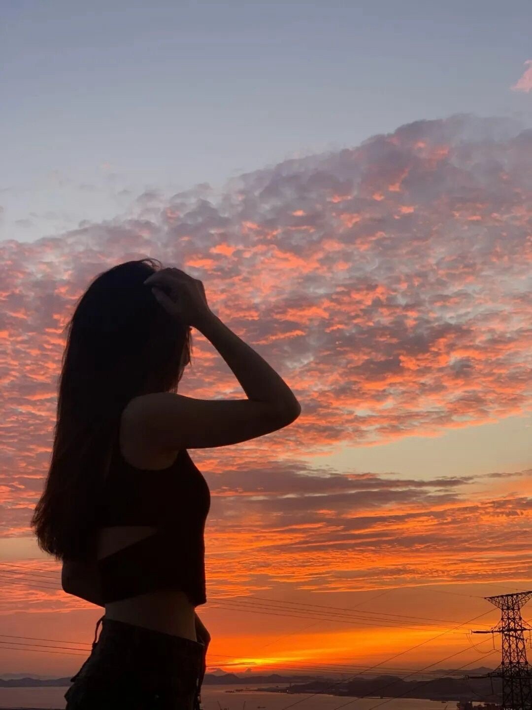 说穷吧 还有班上 说富吧 兜里还随时没钱 说懒吧 每天早出晚归 就是发不了财 没