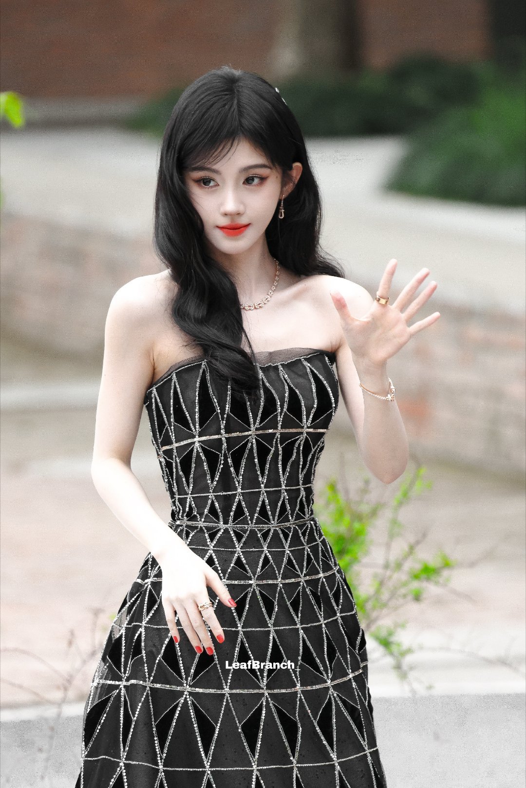 💙鞠婧祎露芜衣💙鞠婧祎上官芷 我能记得你 看书时专注的眼神哭泣时脸颊旁的泪滴