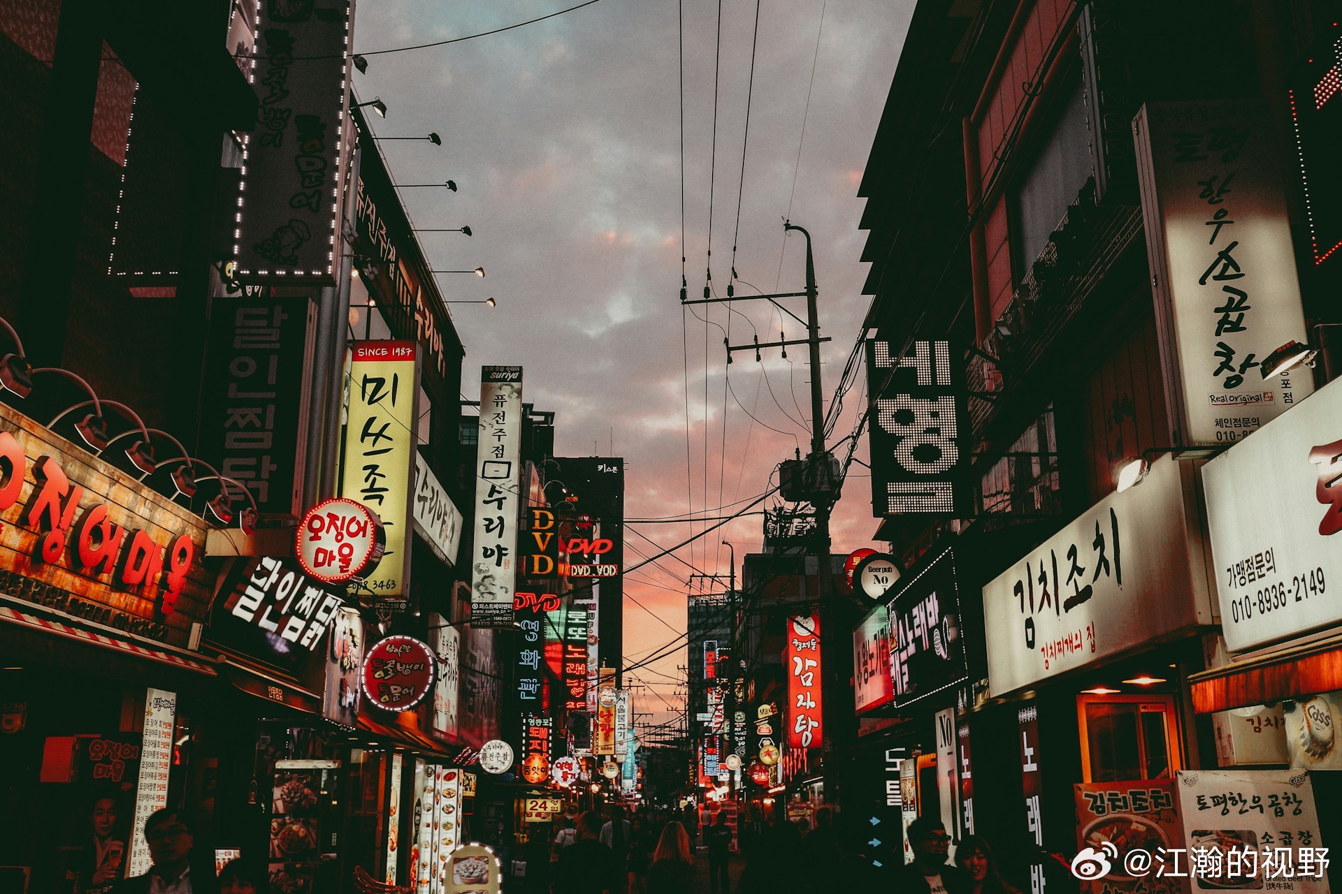 霸王茶姬将进军韩国市场，落子韩国意味着什么？据证券时报，3月9日，霸王茶姬宣布将