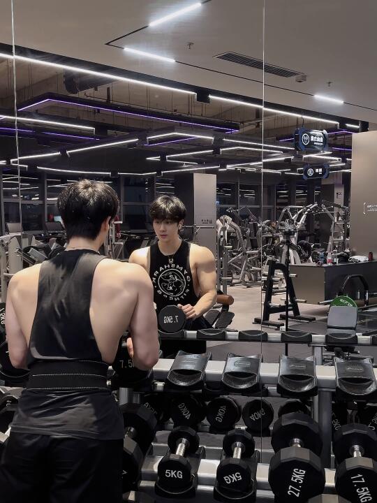 每一下都竭尽全力💪