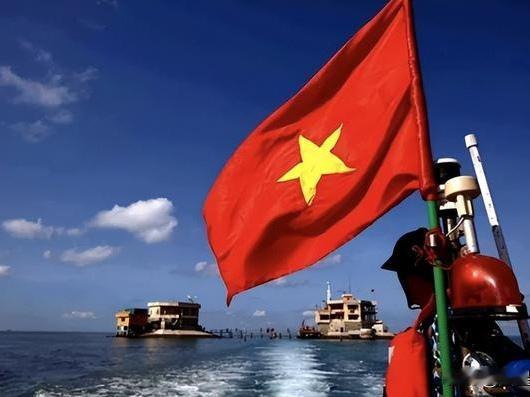 刀尖上反复横跳！越南重拾竹子外交，一边靠拢美菲一边对华示好
 
南海局势暗流涌动