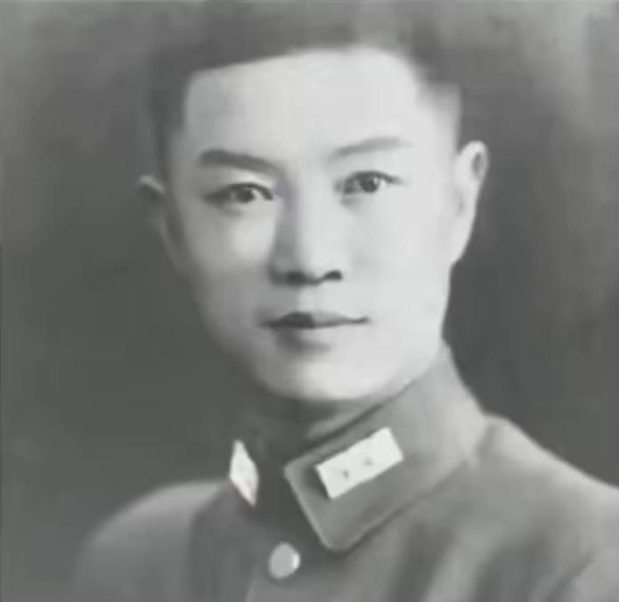 1941年9月，湖南长沙城北的新墙河。对面岸边，日军堆了45个大队，顺着20公里