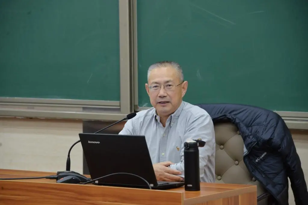 分享华师鲍建生教授讲座：数学单元教学设计