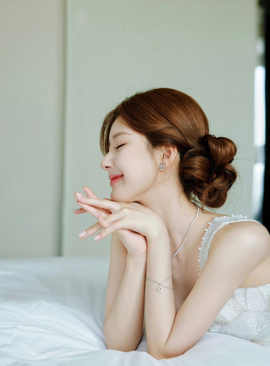 赵露思 zls赵露思许我耀眼zls赵露思许妍“心动大概是他的一颦一笑 让我内心那