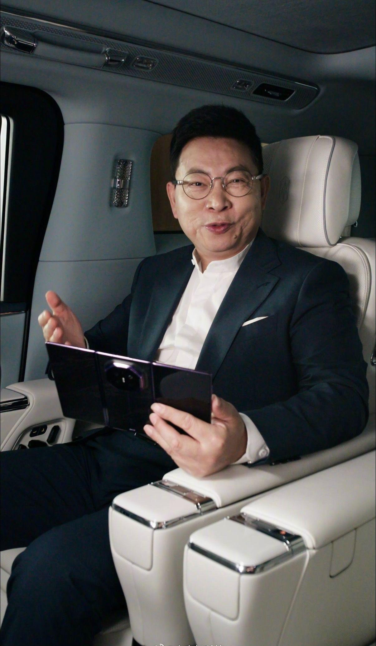好家伙，华为Mate XT 2 非凡大师这波预订真就是拼手速的游戏