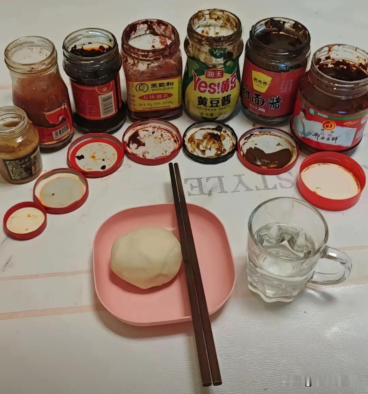 友友们，你们今年都节俭到什么程度了？
我先来，我之前隔三差五就要下馆子吃饭，
现