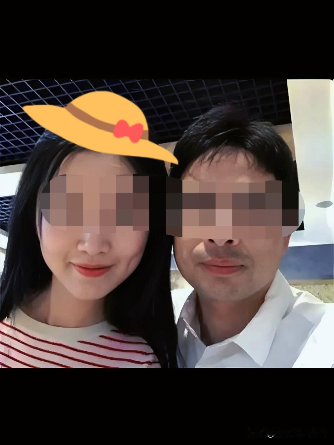 翟欣欣的父母帮女儿骗婚。

助女儿撒谎。

翟欣欣的父母是女儿的帮凶。

他们必