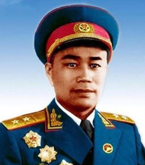 王近山被下放农场，许世友替他求情，毛主席当场问许世友：你真的愿意把他带走吗？
1
