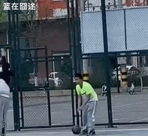 感受一下大圣后撤三分！归来还会是我五大囧首席大师兄嘛[笑cry]据统计鲍尔缺阵的