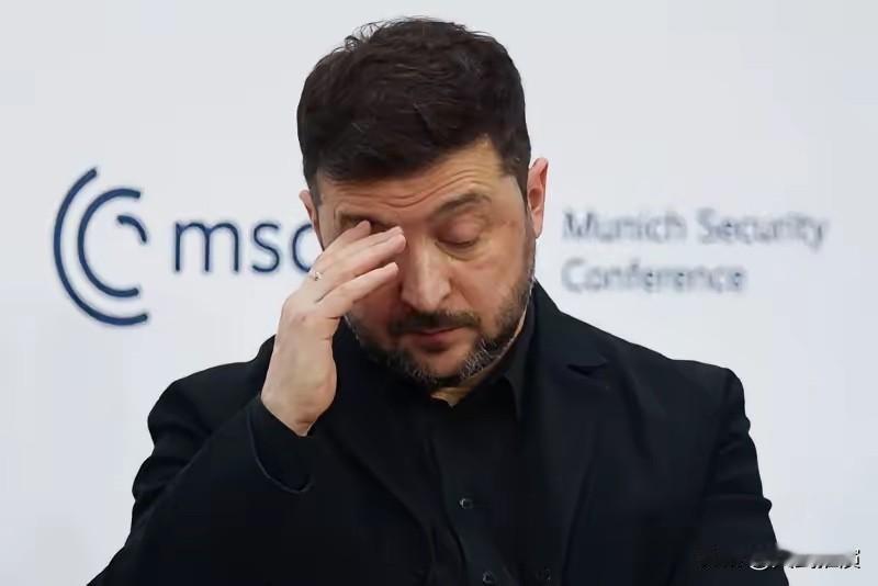 泽连斯基真不是省油的灯，17日他接受美媒Axios独家专访时说，如果俄乌和平协议