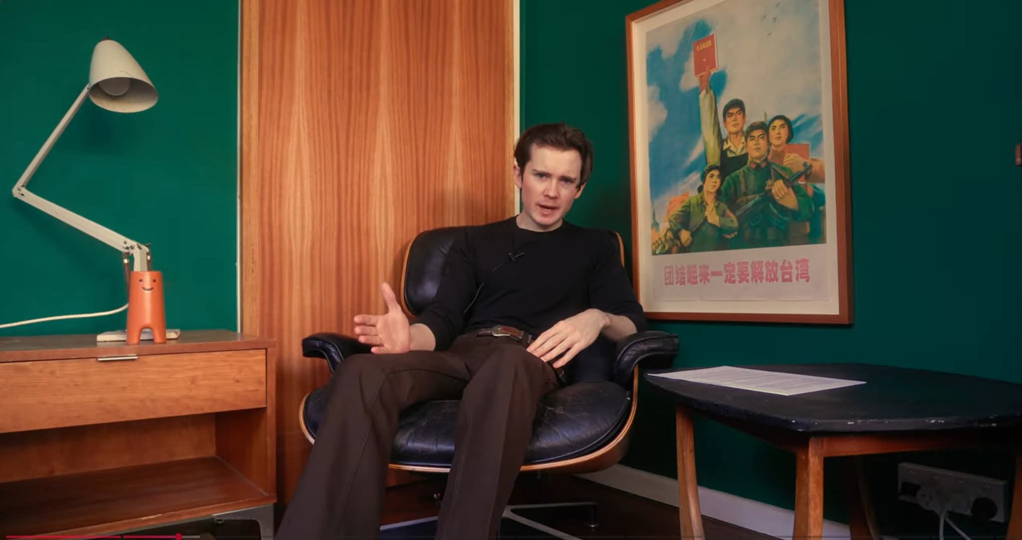 这位澳大利亚人居然找到这么一张挂图，不得不佩服！😎我的日常plog