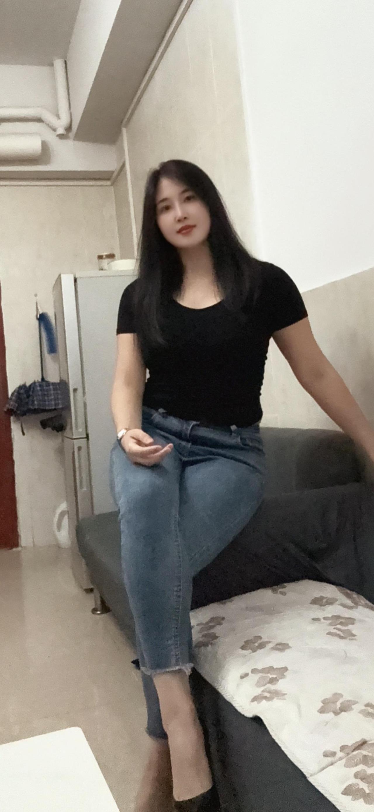 分享时尚女性的美