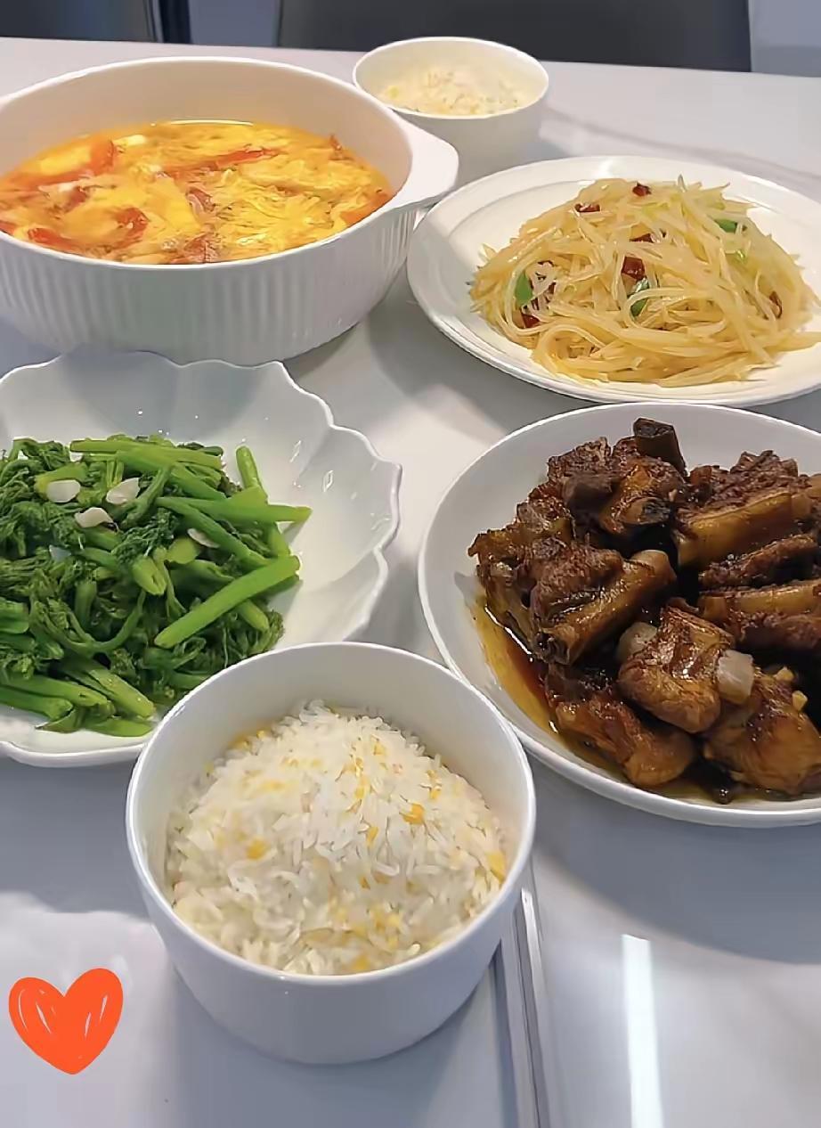 人这一辈子要是不要儿子，以后会不会后悔？这问题可真戳心了！  

身边有个朋友，