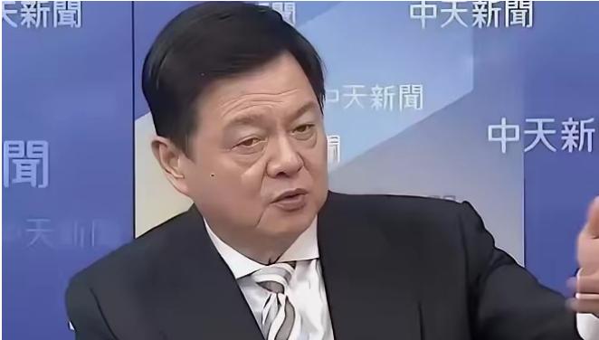 台湾旺旺集团副董事长周锡伟说，美国现在最怕中国不打仗，因为不打仗就不用消耗资源，