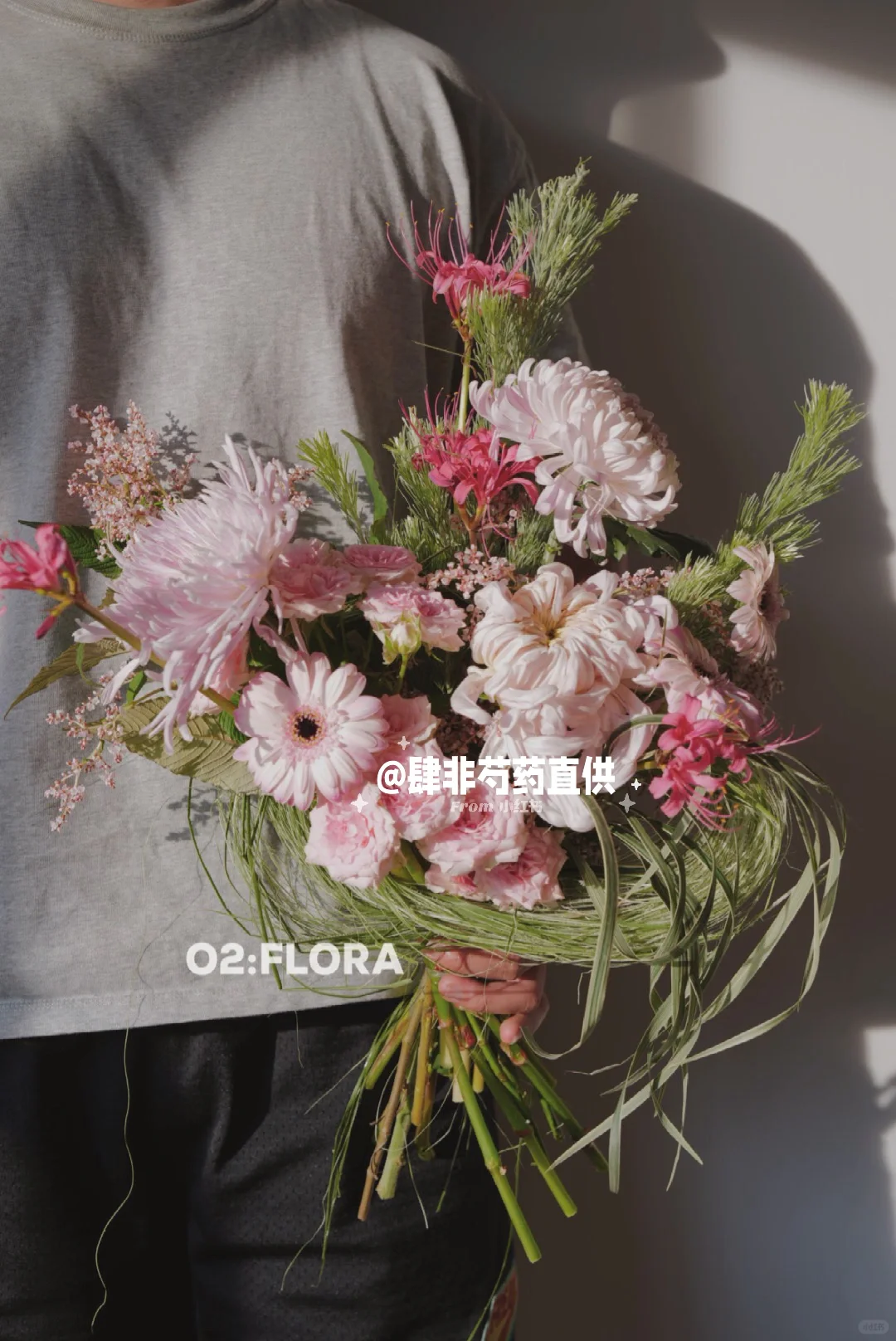 石蒜是点睛之笔啊！石蒜鲜切花花艺作品