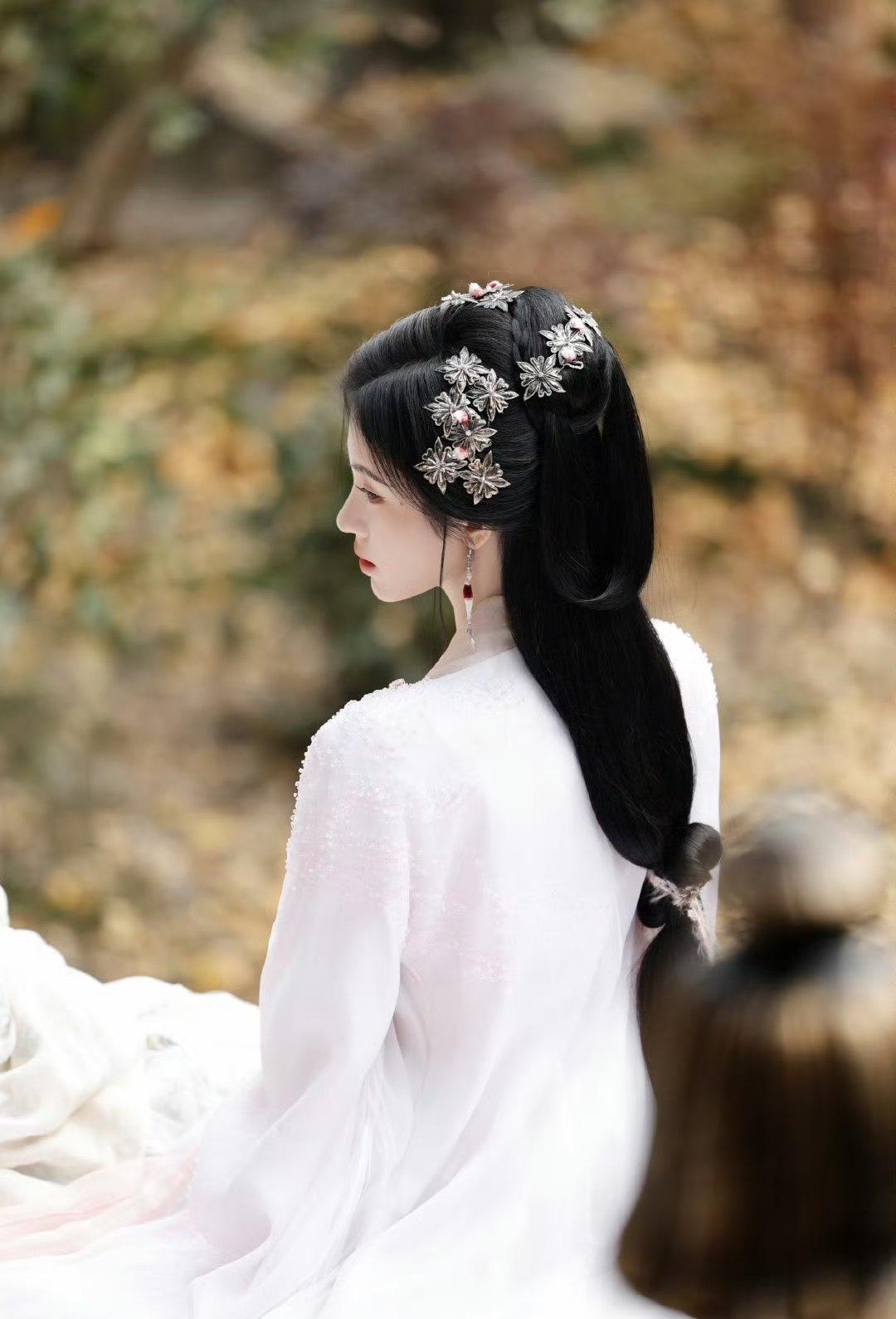 💙鞠婧祎 你是不是想陷害姐姐 🍊鞠婧祎怎么变成小鸭子啦 

我说整个四川是我