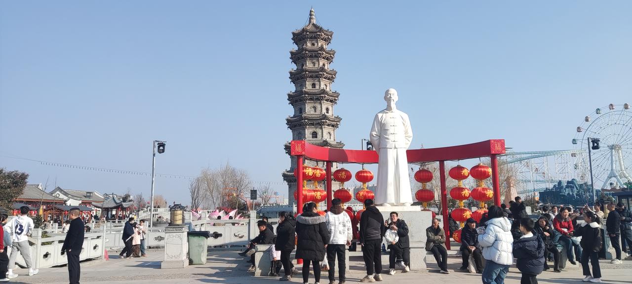 集卡点灯领现金我正在参加集卡点灯分20万春节活动。集卡点亮灯笼，可获得现金奖励，