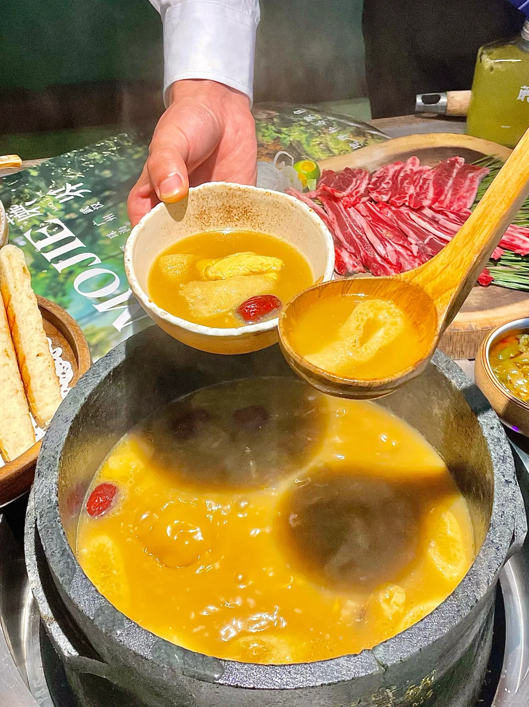 武汉入秋🍂🍄🥢这一碗真的鲜掉眉毛！！