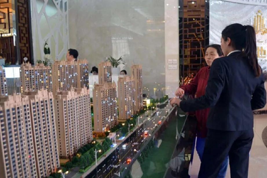 关于房子上的盈和亏就看你怎么算。现在，和我一样身负几十上百个的人都在喊叫买房买亏