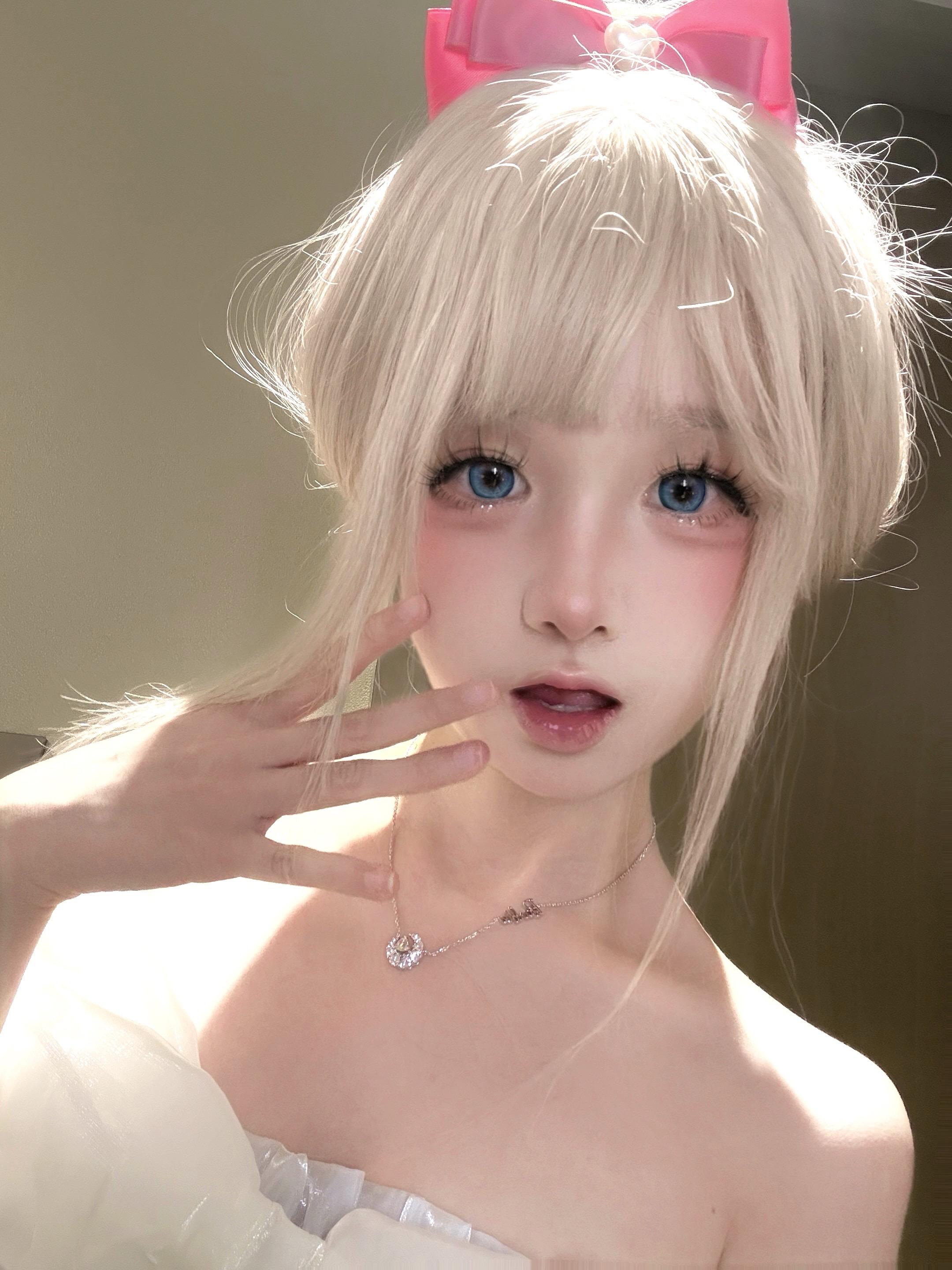 一不小心当上芭比了。🎀