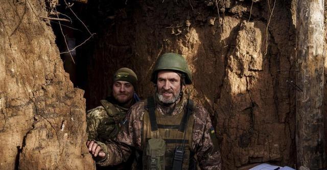 彻底乱套了！乌克兰敖德萨征兵办团伙，被乌克兰国安局一锅端啦！4月21日，乌克兰国