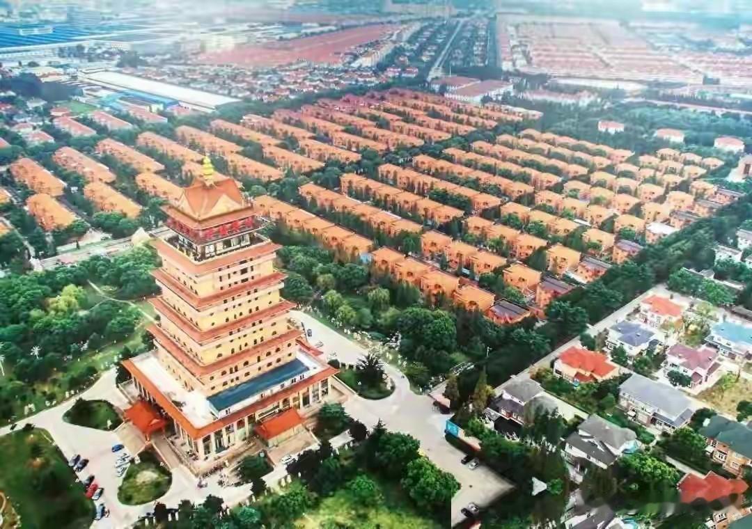 文章：

一笔投向美国芯片公司的钱，救了一个中国村庄。投的时候全村没人看得懂。三