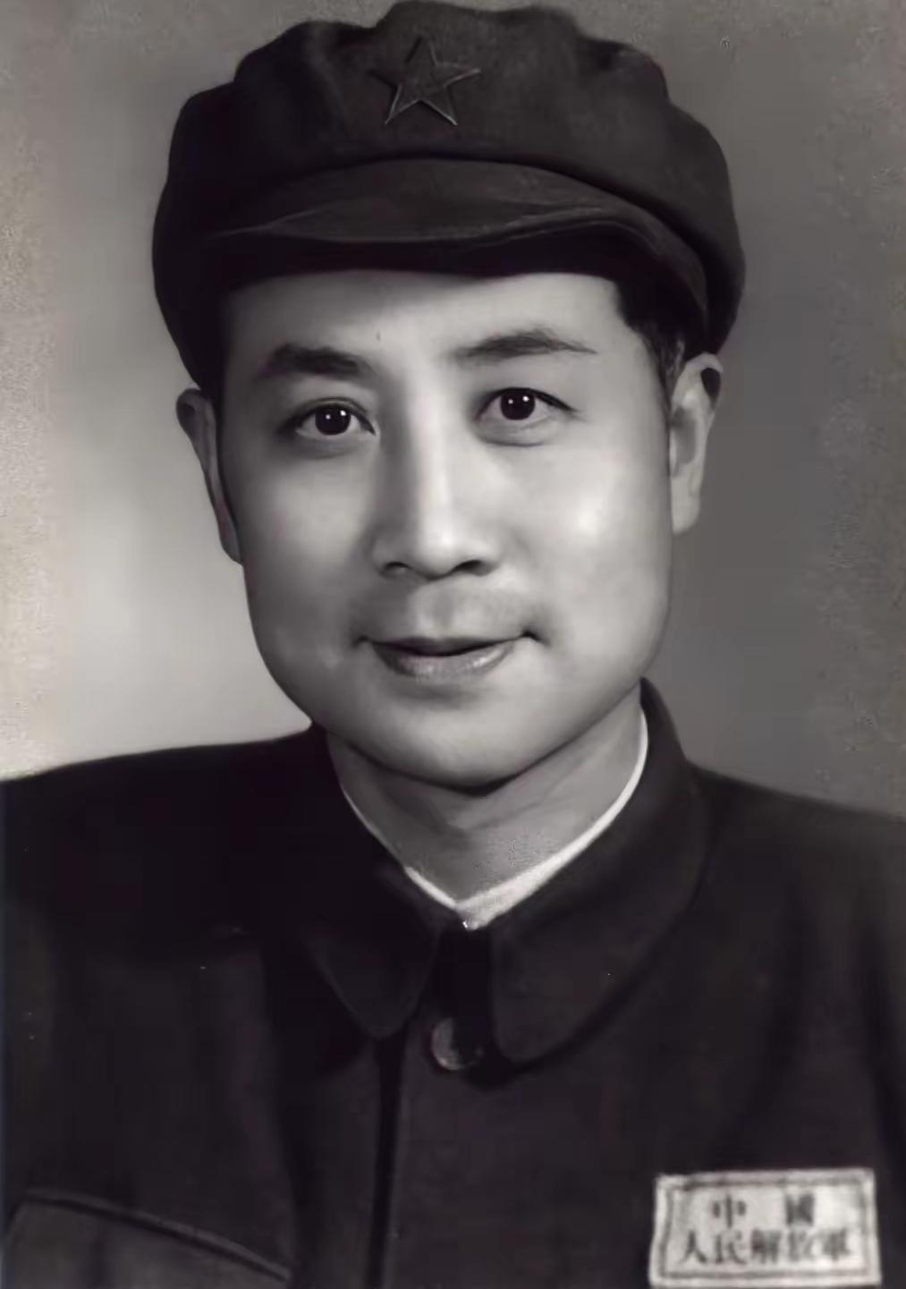 戴笠死保15年的“忠臣”，竟是我党卧底！他至死不知，自己护的是最大“内鬼”
 