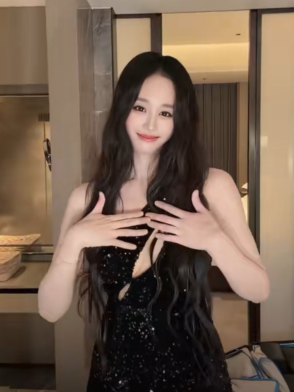 海陆变样了是变了好多啊是不是美颜开大了 